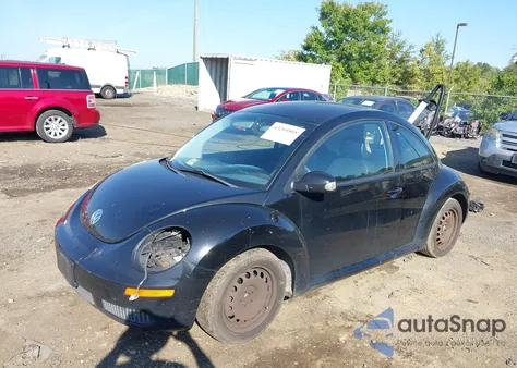 2010 Volkswagen New Beetle 2.5L из США, поврежденный, VIN 3VWPG3AG2AM036193